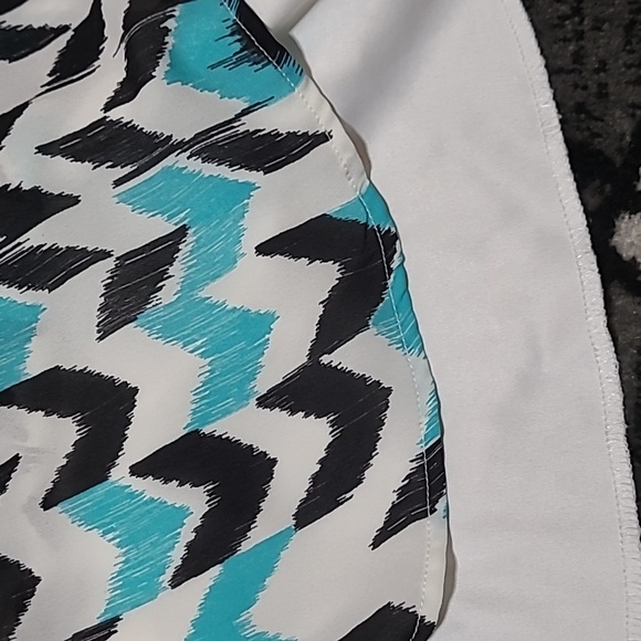 RUE 21 SLEEVELESS CHEVRON PRINT CASUAL DRESS - Picture 8 of 10